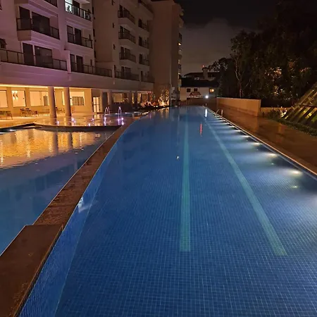 Apto Cond Clube Piscina Coberta Aquecida Itaguá-3